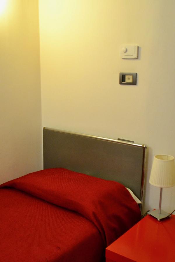 Hotel Italia Foligno Esterno foto