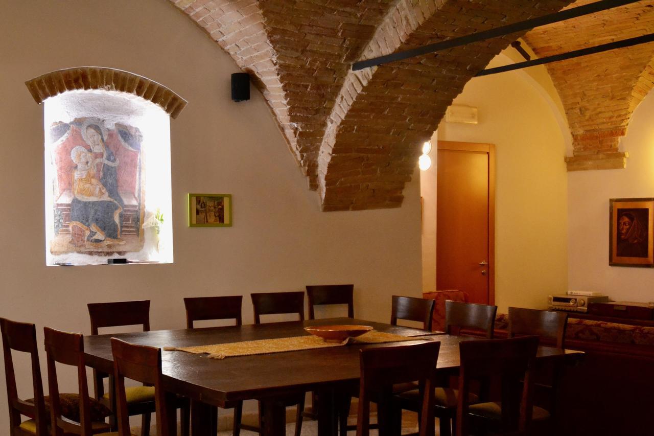 Hotel Italia Foligno Esterno foto