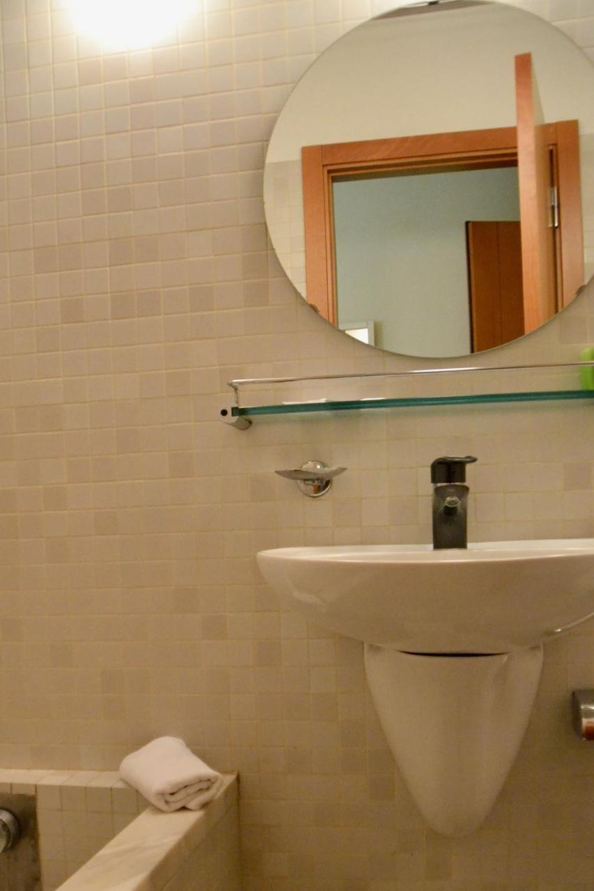 Hotel Italia Foligno Esterno foto