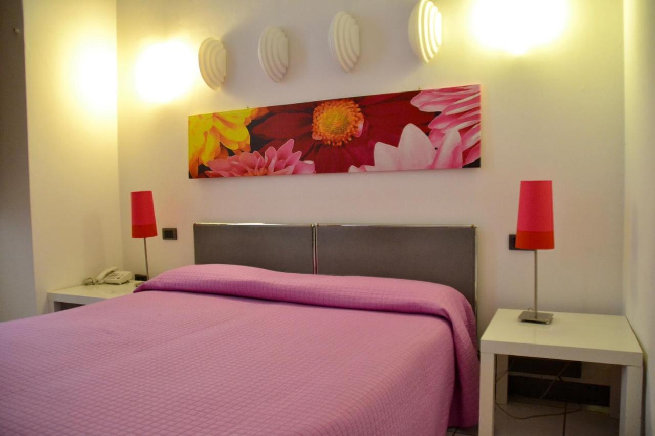 Hotel Italia Foligno Esterno foto